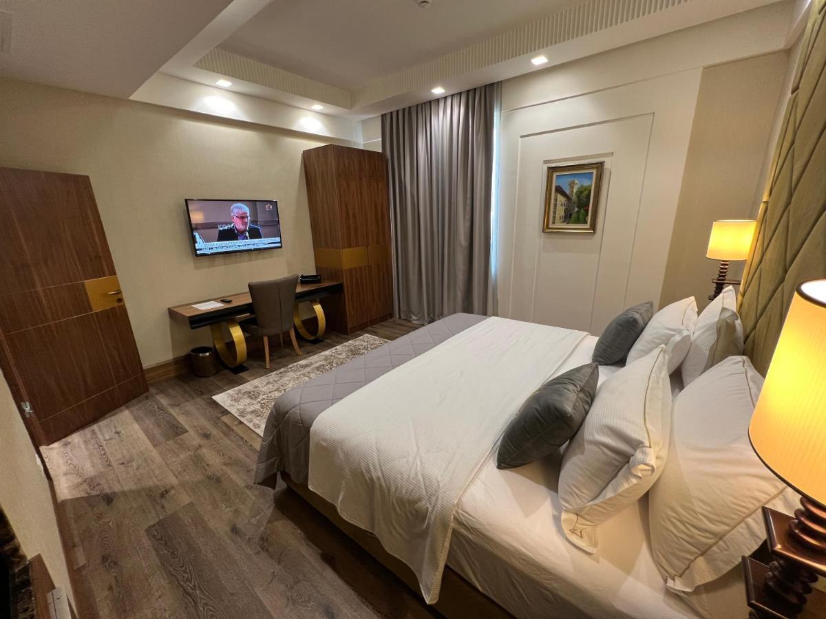 Hotel Golden Palace Shkoder Exterior photo