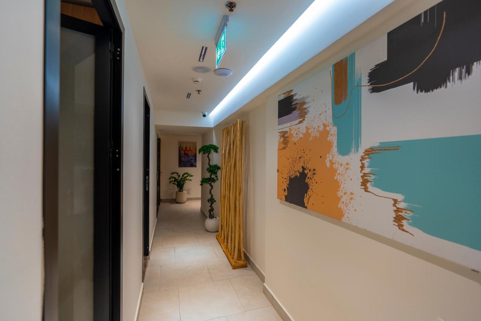 Hotel Golden Palace Shkoder Exterior photo